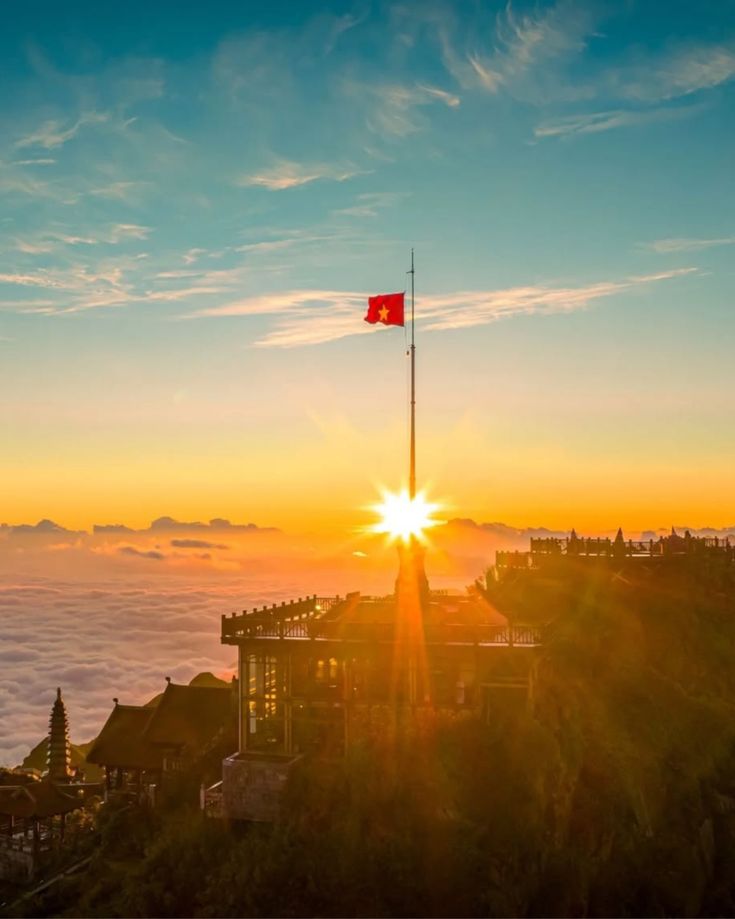 Check-in Sapa đỉnh Fansipan ngập trong biển mây